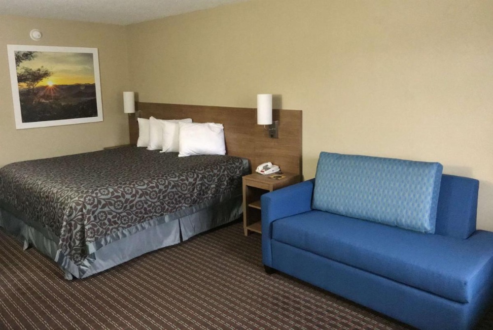 Days Inn By Wyndham Lexington/Columbia Image 6